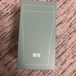 NIB UNIQLO 40TH Anniversary Teal Stainless Steel Portable Tumbler Bottle